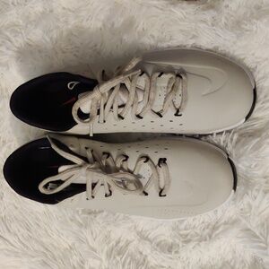 Men's Nike Gray/White /Off-white Lace Up Sneakers Size 11